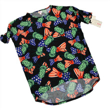 Load image into Gallery viewer, 289 - LuLaRoe - Black - Lady Liberty - High Low Top - Size S