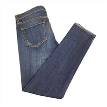 Load image into Gallery viewer, 137 - Dark Wash w/Some Distressing - Boyfriend - Size 25