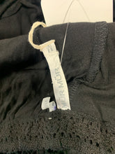 Load image into Gallery viewer, 122 - Shorts - Size M