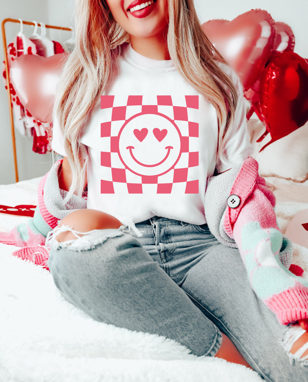 Smiley Face Checkered Background - Valentine - Pink Ink