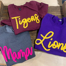 Load image into Gallery viewer, Tigers - Chenille Yarn Embroidery