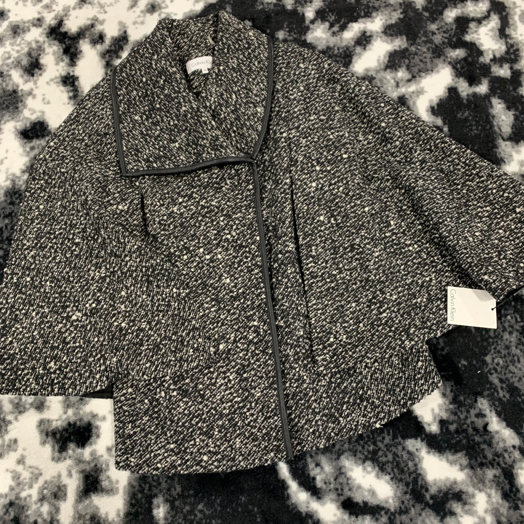 292 - Calvin Klein Black/White Jacket - Size S/M