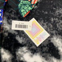 Load image into Gallery viewer, 289 - LuLaRoe - Black - Lady Liberty - High Low Top - Size S