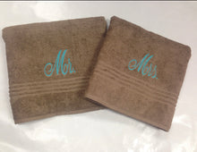 Load image into Gallery viewer, Personalized Embroidery Towels, Easter Gifts, Graduation Gifts, Mothers Day Gifts