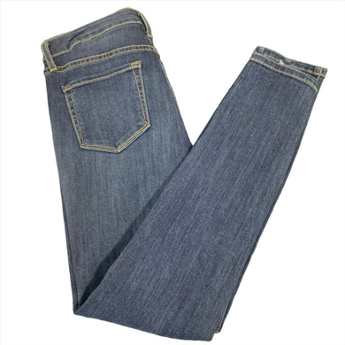 137 - Dark Wash w/ Some Distressing - Size 26