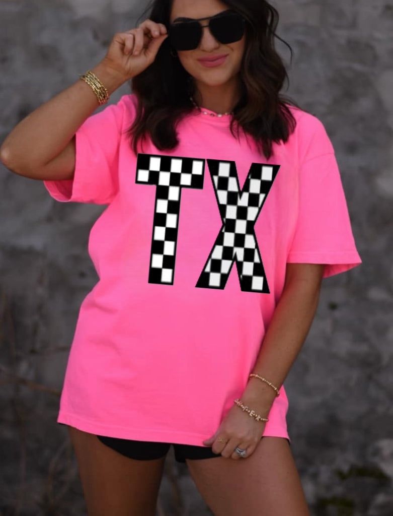 Checkered TX - Neon Pink - Comfort Colors - Short Sleeve - Unisex Apparelec