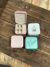 Load image into Gallery viewer, Personalized Jewlery Box