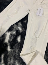 Load image into Gallery viewer, 104 - White Fray Pants - Size 26