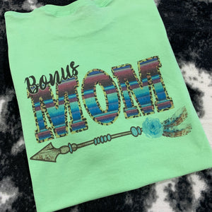 Bonus Mom w/ Arrow