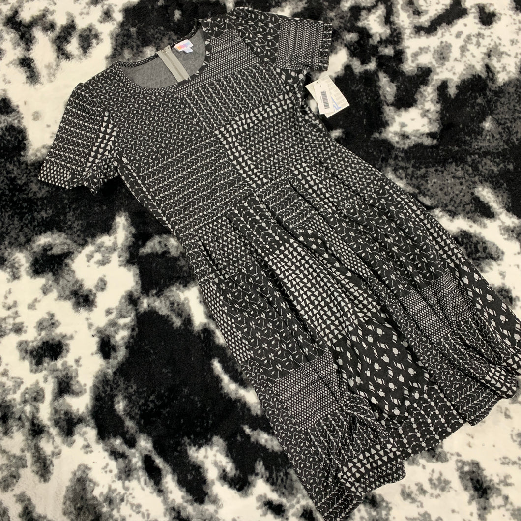 309 - LuLaRoe - Black Multi Pattern Dress - Size XL