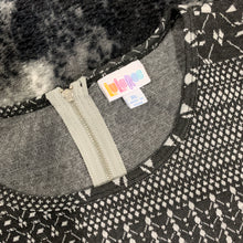 Load image into Gallery viewer, 309 - LuLaRoe - Black Multi Pattern Dress - Size XL