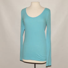 Load image into Gallery viewer, Victoria&#39;s Secret M Sky Blue Long Sleeve Soft 2267
