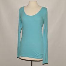 Load image into Gallery viewer, Victoria&#39;s Secret M Sky Blue Long Sleeve Soft 2267