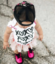 Load image into Gallery viewer, Mommy &amp; Me - Multi XOXO w/ Hearts